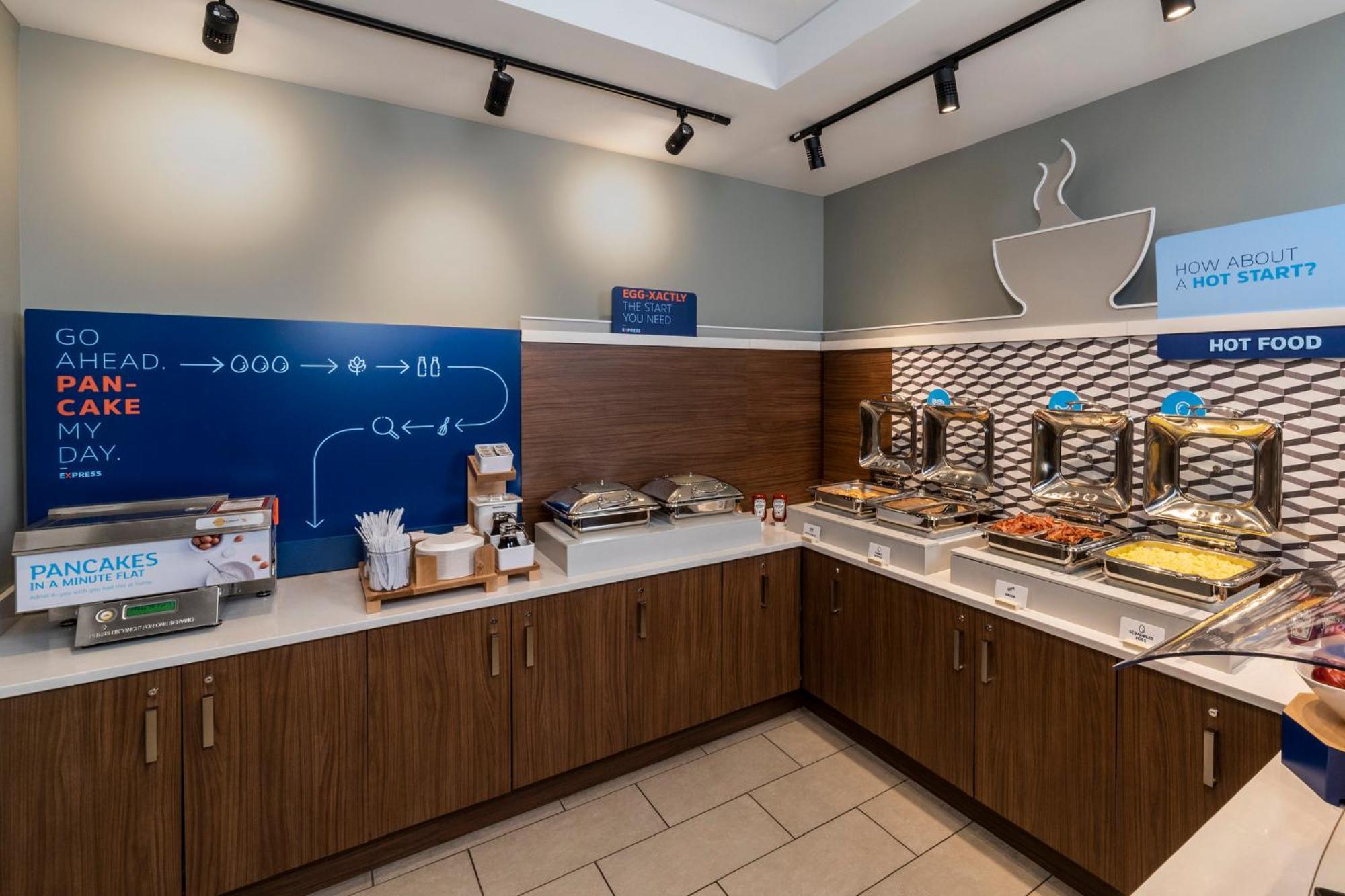 Holiday Inn Express Hotel & Suites North Bay By Ihg Exteriör bild